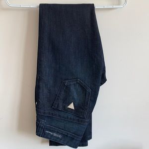 GUESS daredevil skinny jeans dark wash size 26